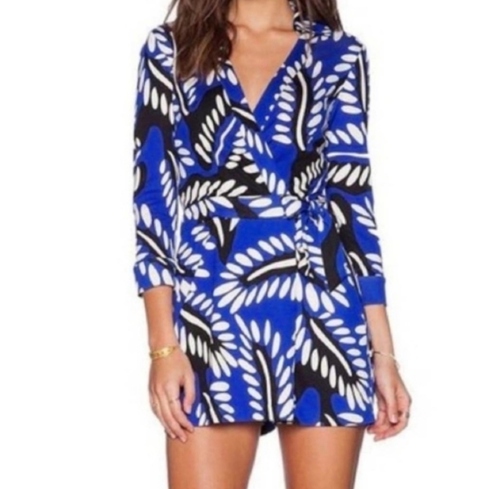 Diane Von Furstenberg Blue Black White Leaf-Print Wrap Romper